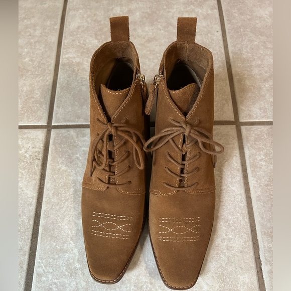 Kelsi Dagger, Western style Suede Bootie. Size 9.5 - Picture 8 of 10